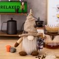 Gnomo di peluche marrone e beige con sacchetto di chicchi di caffè per arredo cucina - Gnomo in Piedi con Cappello in Tela di Sacco e Sacco di Caffè