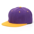 Casquette snapback hip hop violet foncé avec visière jaune et détails contrastés - Violet/Jaune