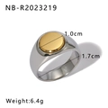 Detailed view of silver signet ring with 10mm gold circle top and 17mm inner diameter - Two-tone Round Disc Style (NB-R2023219)