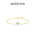 Elegantes goldenes S925 Silberarmband mit glitzerndem Kleeblatt-Zirkonia-Anhänger - 925er Silber / Gold