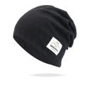 Détail du bonnet en tricot noir montrant la texture diamant et l'étiquette Graceful - Noir