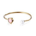 Bracciale rigido a C dorato con fiore rosa e perla bianca dallo stile minimalista - Stile Dorato(KB123081-K)