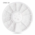 Witte nail art parels in een 12-vaks wielcontainer voor DIY manicure ontwerpen - Gebroken Wit Parelwiel (06#)