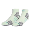 Short non-slip sports socks in light green with black stripes and breathable mesh fabric - One Size (39-44) / Matcha Green