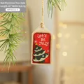 Etichetta in legno rosso albero di Natale Let's Be Jolly decoro da appendere - Albero di Natale Rosso-Let's Be Jolly
