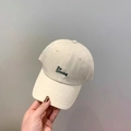 Gorra de béisbol beige para niños con bordado negro Be Strong de un estilo minimalista - Talla Infantil Ajustable / Blanco Roto