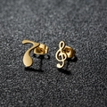 Orecchini asimmetrici dorati con chiave di violino e numero sette in acciaio inossidabile - 442 Oro (Nota Musicale)