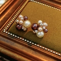 Vintage cluster oorbellen met parels en zirkonia op een donker fluwelen dienblad - Licht Koffiegoud Cluster Parel Stijl (1#)