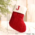 Calza natalizia rossa in maglia intrecciata con risvolto bianco e lettera J rossa ricamata - Lettera J