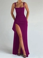 Abito lungo aderente magenta con scollo quadrato, dettagli arricciati e spacco laterale alto - XS / Viola