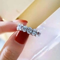 Ovaler Zirkonia Silberring für Damen mit minimalistischem Ewigkeits-Design - Einstellbar Offen / Ovaler Zirkon
