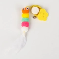 Giocattolo per gatti sospeso con palline di peluche, piume, corda e ventosa - Bruco Piumato Con Gancio Adesivo
