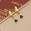 Elegante 18K Gold-Creolen mit schwarzen fächerförmigen Emaille-Anhängern für Damen - 5# Fächerförmige Haarklammer