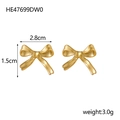 Detailed view of gold bow earrings with dimensions 2.8cm by 1.5cm and weight 3.0g - HE47699DW0 Gold Bowknot