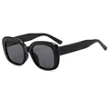 Lunettes de soleil carrées noires avec monture épaisse brillante et verres teintés gris - Monture Noire Verres Gris