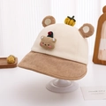 Detalle del gorro infantil de pana bicolor con orejas de oso y decoración de calabaza - 50-52cm (2-4 años) / Beige