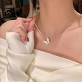 Elegante collana in acciaio al titanio con ciondolo a farfalla e zirconi intarsiati - Argento - Collana Farfalla Piena Di Diamanti