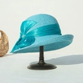 Chapeau de soleil pliable en paille de soie bleu ciel avec ruban et perles - Réglable / Bleu lac