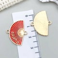 Ciondoli a ventaglio in metallo rosso e oro con anelli laterali per gioielli fai-da-te - Rosso - Ventaglio Fiori di Pruno (24x19mm)