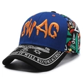 Gorra de béisbol azul y negra con bordado SWAG naranja y detalle de visera estampada - Ajustable / Azul real con letras naranjas