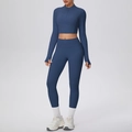Detalle del conjunto de yoga azul marino con mallas de cintura alta y chaqueta con cremallera - S / Azul Marino