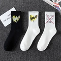 Graffiti style mid-calf sports socks set in black and white with crew ribbing - One Size / Black And White Assorted (15-05-07)