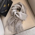 Light grey 100% pure cashmere scarf with tassels, soft texture and elegant fold - Medium Grey