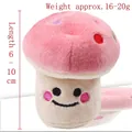 Giocattolo di peluche a fungo rosa per cani e gatti con simpatico viso ricamato 6-10cm - Giocattolo Fungo Rosa