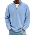 Hellblauer Herren-Strickpullover mit halbem Reißverschluss, Stehkragen und Rippenmuster - S / Oberteile / Himmelblau
