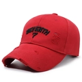 Gorra de béisbol roja vintage con bordado 3D negro y detalles desgastados - Rojo