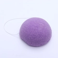 Éponge visage konjac violette hémisphérique avec texture alvéolée et cordon en coton blanc - Bague Uniquement / Violet