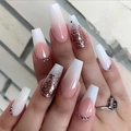 Französische Ombre-Sargnägel zum Aufdrücken mit silbernem Glitzer und Strasssteinen - Rosa Weiß Farbverlauf Glitzer Stil (BW08)