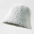 Hellgraublauer flauschiger Fischerhut aus Kaninchenfell-Imitat mit warmer Textur - M (56-58cm) / Hellgrau