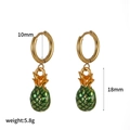 Détail des boucles d'oreilles ananas avec créoles dorées de 10mm et mesures 18mm - Style Boucles d'Oreilles Ananas Feuille Verte Doré (TE60536-GN)