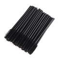 Set mit schwarzen Einweg-Wimpernbürsten und Spiralfaserköpfen für das Augenbrauenstyling - Schwarzer Griff - Schwarze Borsten