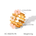 Dettaglio dell'anello fiore dorato con petali rosa e bianchi e misure della taglia - Rosa (HC-R30278-PK)