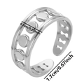 Detail view of 304 stainless steel open ring with 0.7cm width and 1.7cm inner diameter - Silver (J671-S)