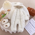 Winter-Baby-Einteiler in Cremeweiß mit Doppelreißverschluss und passenden Schuhen - 66CM / Weiß