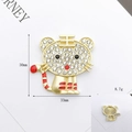 Spilla a forma di tigre dorata con strass e smalto rosso, dimensioni 30mm x 33mm mostrate - D1799 - Tigre n. 2 (Oro opaco)