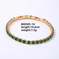 Detail shot of vintage gold tennis bracelet with green square-cut zircons and 19cm length - Gold Green Square Zircon/19cm