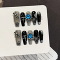 Unghie finte gotiche fatte a mano con coniglio argento e decorazione 3D occhio blu - Extra Piccolo (XS) / Coniglio Gothic Nero Argento (Bara Media)
