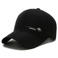 Cappello da baseball nero classico da uomo con logo BOHUDA visto da un'angolazione di 45 gradi - Regolabile / Nero