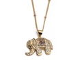 Collana con ciondolo elefante dorato esotico con gemme colorate e micro-pave di zirconi - Ciondolo Elefante d'Oro con Micro-Intarsio / Catena a Perline da 40+5CM