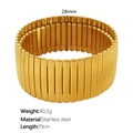 Goldfarbenes elastisches Edelstahlarmband mit quadratischem Karomuster und 18k Vergoldung - Gold Gestreifter Elastischer Breiter Armreif
