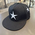 Gorra snapback negra con bordado de estrella blanca y visera plana estilo callejero - Niños Ajustable / Negro