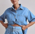 Damen-Set aus blauem Denim mit kurzärmeligem Hemd und passenden Shorts mit hoher Taille - L / Hellblaues Hemd