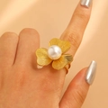 Detail of vintage gold flower ring with three petals and a center white pearl - Clover Pearl (WG-1158)