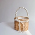 Bolso de paja tejido a mano con asa de perlas y lazo de encaje crema para niñas - Estilo con Correa de Perlas