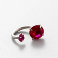 Anello aperto in argento con pietre preziose rosse grandi e piccole a griffe - Stile Rosso (4#)