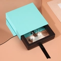 Schmuckschachtel in Tiffany-Blau mit PE-Folie zur schwebenden Präsentation - Tiffany Blau-9x9x2cm